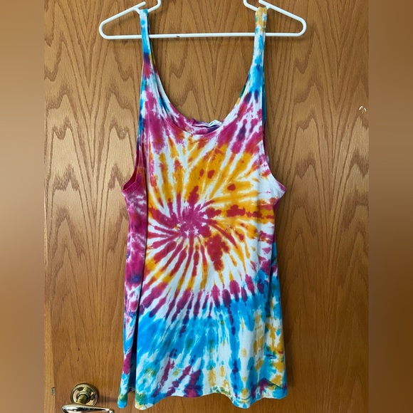 Emma and Sam oversized tie dye tank top - Picture 3 of 5